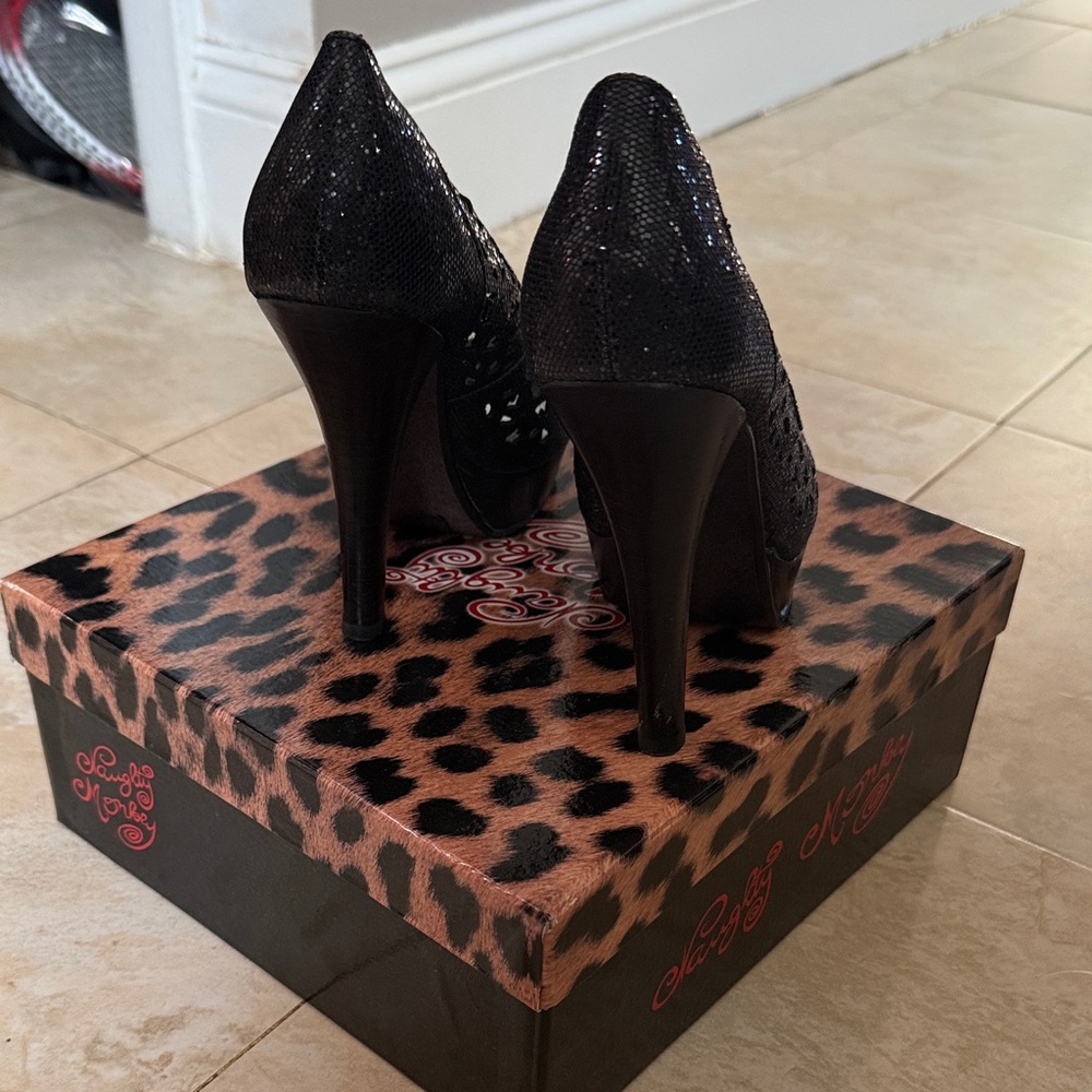 Black Peep Toe Heels - Picture 2 of 3